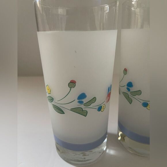 Vintage Frosted Glass Floral Tumblers | Color: Blue/Yellow/White. - Picture 2 of 4